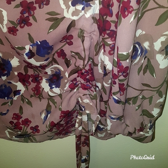 Long Sleeve, Ruched Side, Floral Blouse - Picture 4 of 4